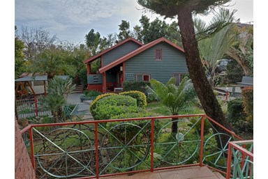 בקתות בצל המכנף - הבקתות