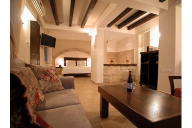 אלמה בנוף - הסוויטות