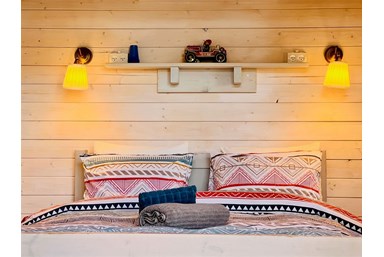 נקודת חן בעזוז