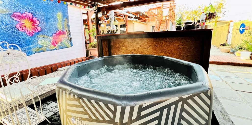 נקודת חן בעזוז המתחם התאילנדי (2).JPEG