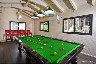 בוסתן בכפר - החצר והמתחם