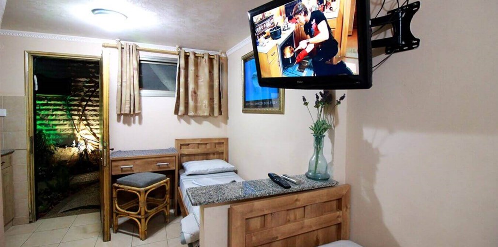 סאנסט אין חדר לחמש (4).jpg