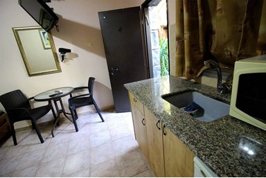 סאנסט אין - חדר לשלושה