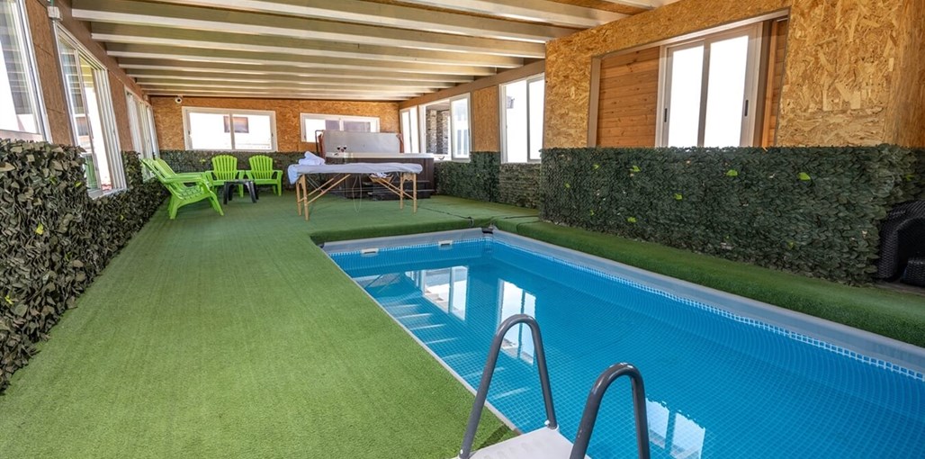 מעל העננים חוץ (16).jpg