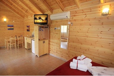 בין הר לים - הבקתות