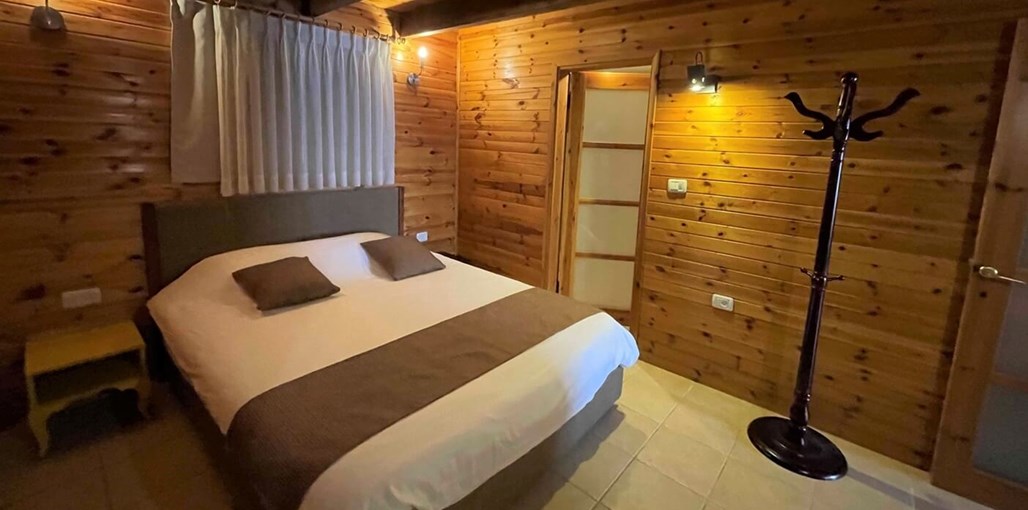 אחוזת ברש בקתות (1).jpg