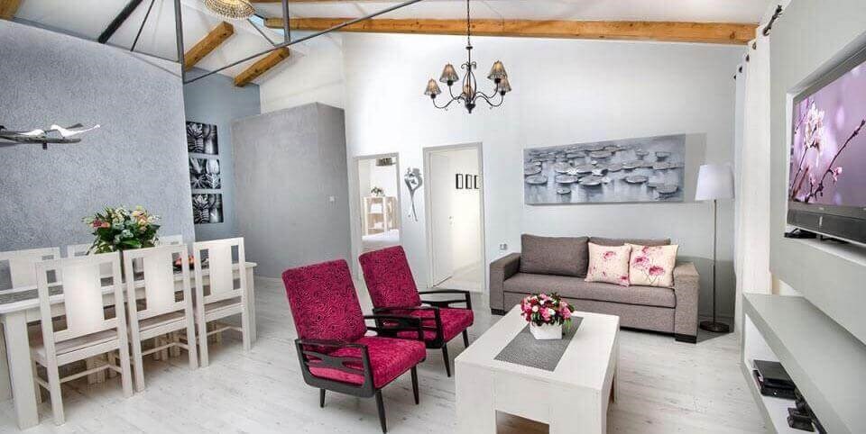 סוויטות ירוק זית משעול (4).jpg