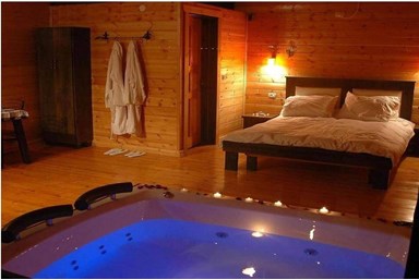 נח בתבור - החצר והנוף