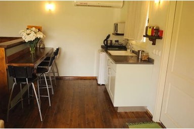 הבקתות של קלם  - בקתות עץ 1-2