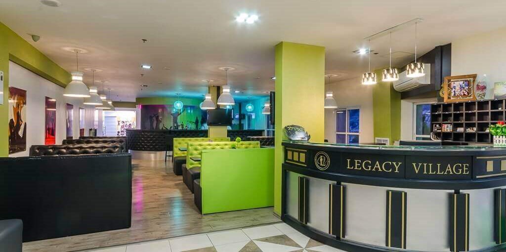 לגאסי ווילג' לובי 9.jpg