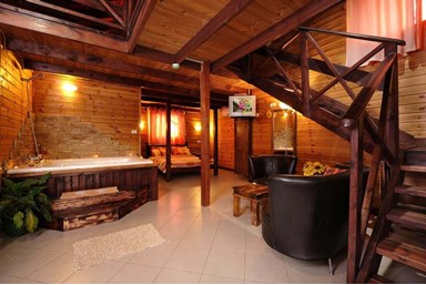 אלוני חן - בקתת ארז