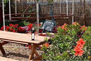 צימר בגבעה - הבקתות