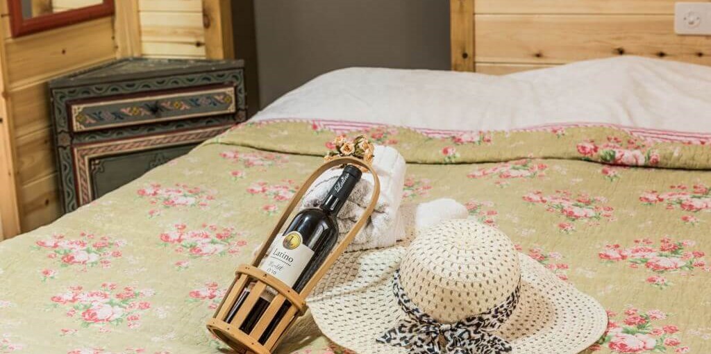 בין עצי הדובדבן יחידה 2 (2).jpg