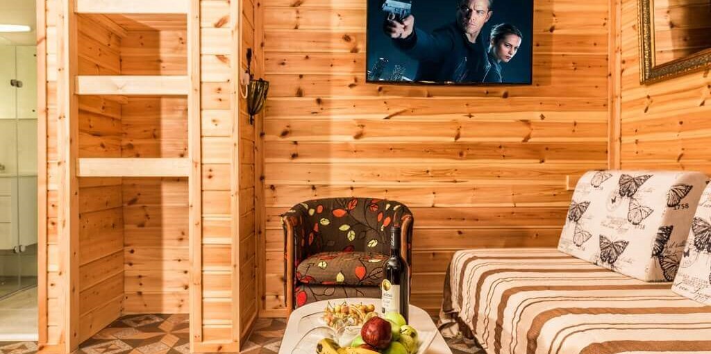 בין עצי הדובדבן יחידה 8 (4).jpg