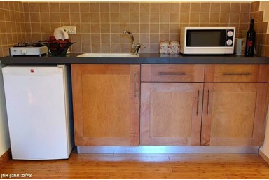 ליד הנחל - הסוויטה הקטנה