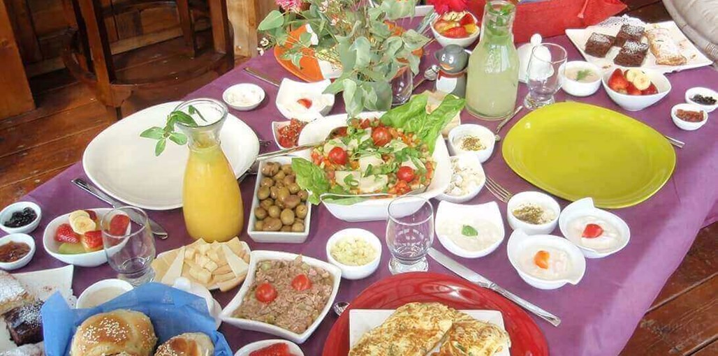 מרגנית בגליל ארוחת הבוקר (1).jpg