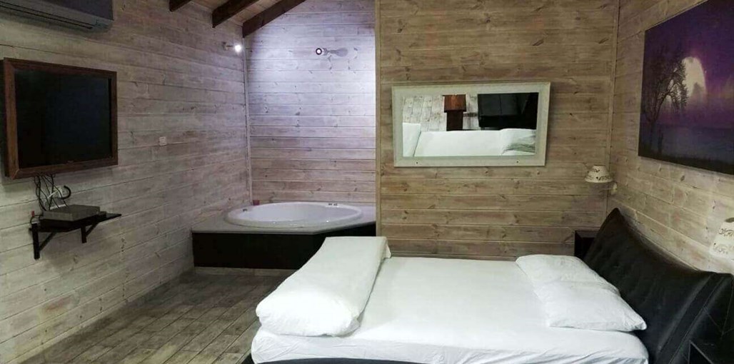 לאונצ'ו סגול (5).jpg