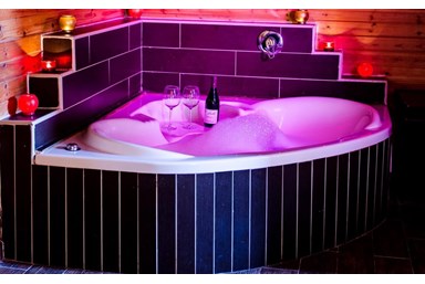 לאונצ'ו - הצימר האדום