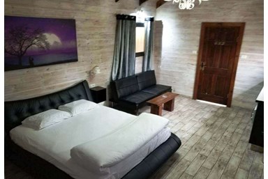 לאונצ'ו - הצימר הסגול