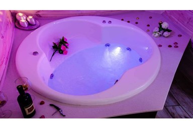 לאונצ'ו - הצימר הסגול