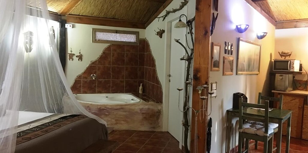 צימבר בקתה אפריקאית (1).JPG