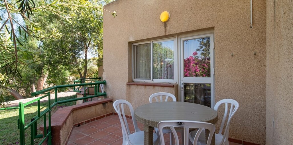 כפר הנופש אלמוג חדרי החאן (1).jpg