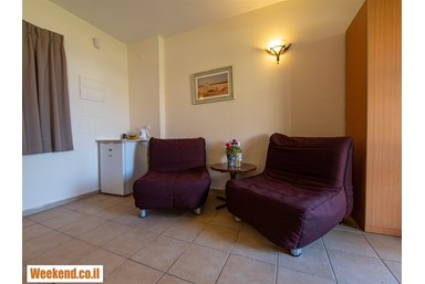 כפר הנופש אלמוג - חדרי חאן