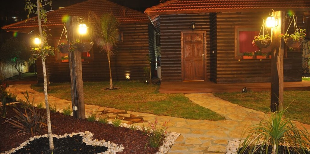 בקתות הר הלל החצר והנוף (3).JPG