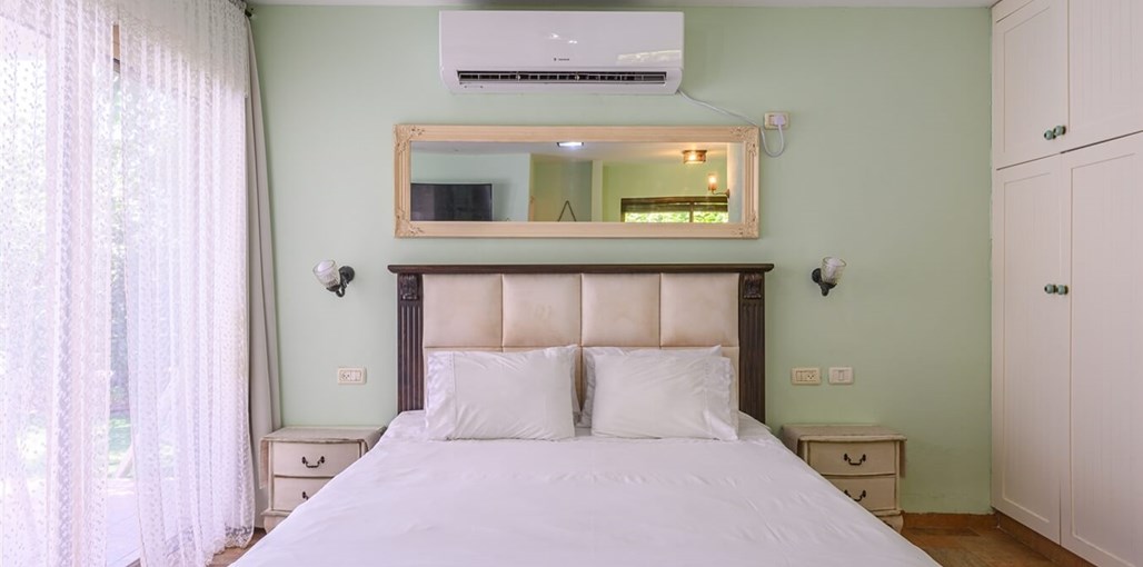 יאיר בגולן סוויטת שקד (15).jpg