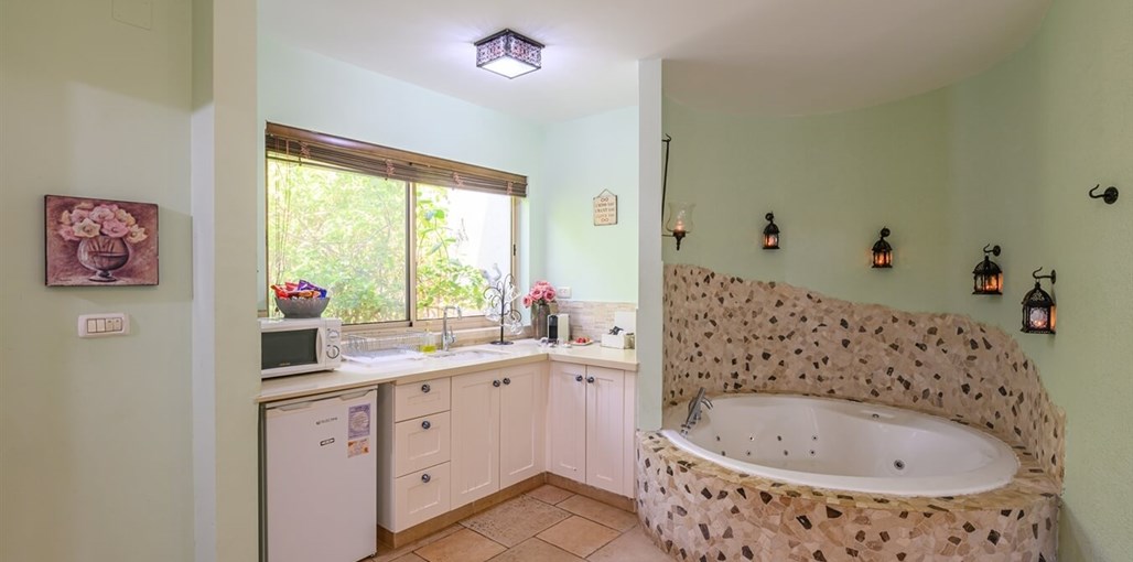 יאיר בגולן סוויטת גל (16).jpg