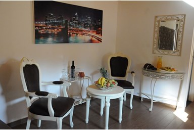 בקתות בצל הזית - מה בסביבה