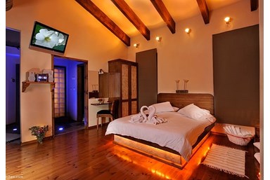 עין חרוד - סוויטות ובקתות עץ - סוויטות אירוס לזוגות