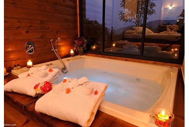 עין חרוד - סוויטות ובקתות עץ - סוויטות אירוס לזוגות