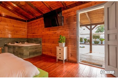 אתנחתא בגלבוע - בקתת אפרודיטה