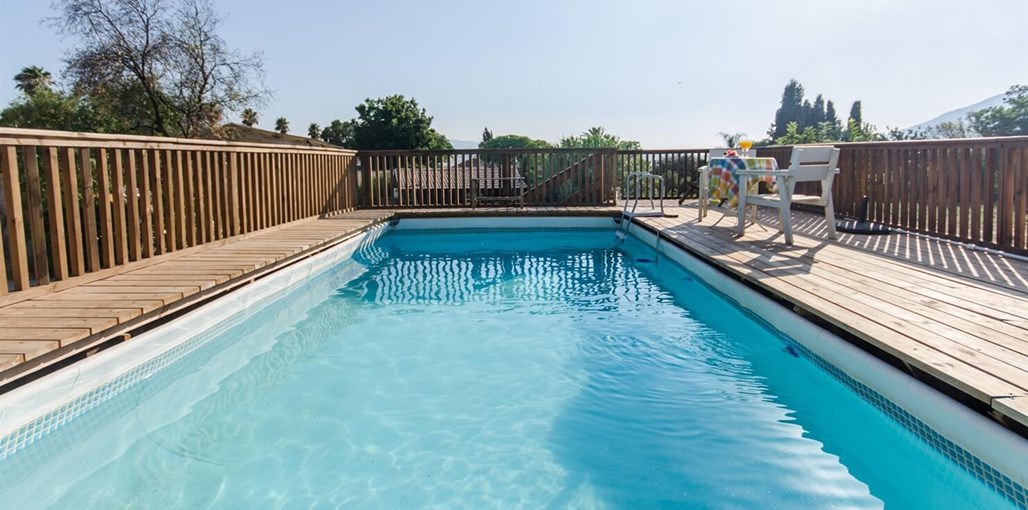 דרור בתבור הבריכה והחצר (5).jpg