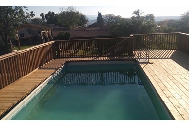 דרור בתבור - בריכת השחיה