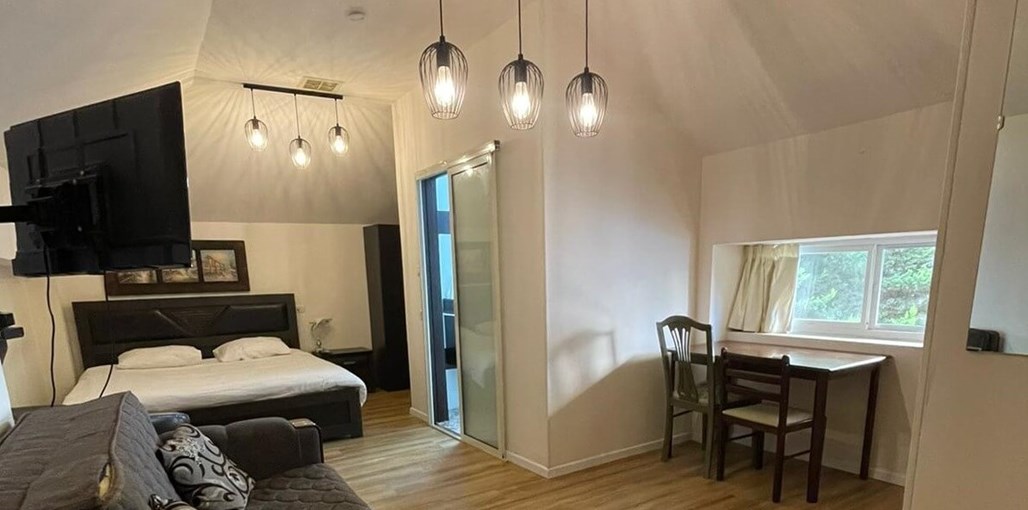 אחוזת רוטשילד ורד4.jpeg