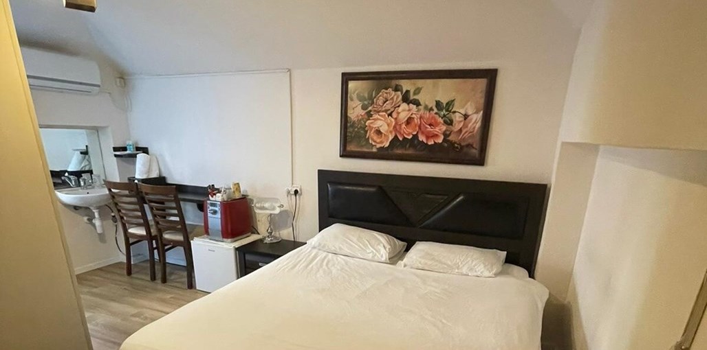 אחוזת רוטשילד לילך אחוזת רוטשילד (1).jpeg