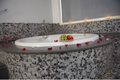 אל הגלעד - הסוויטה ה - I