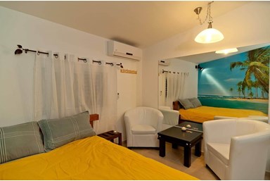 משק 75 - חדר אירוח - הוואי