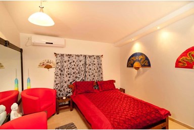 משק 75 - חדר אירוח - יפן