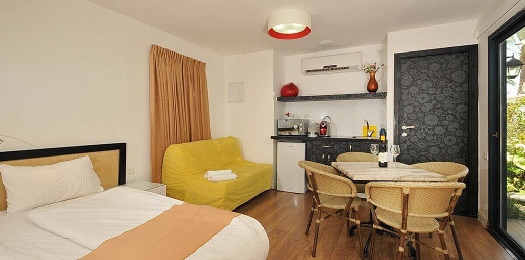 חוות כנרת - אירוח כפרי סטודיו (9).JPG