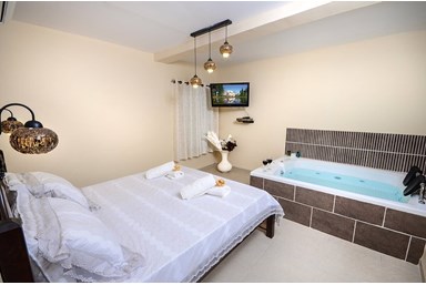 אחוזת הפרח בגני