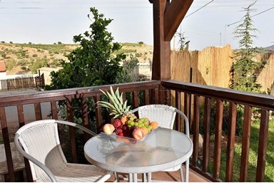 אחוזת הפרח בגני - כלנית