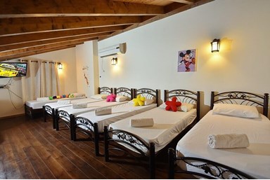 אחוזת הפרח בגני - כלנית