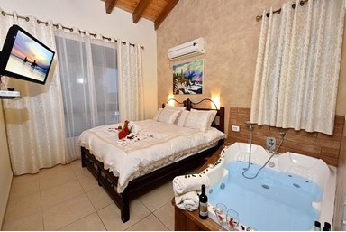 אחוזת הפרח בגני - שושן