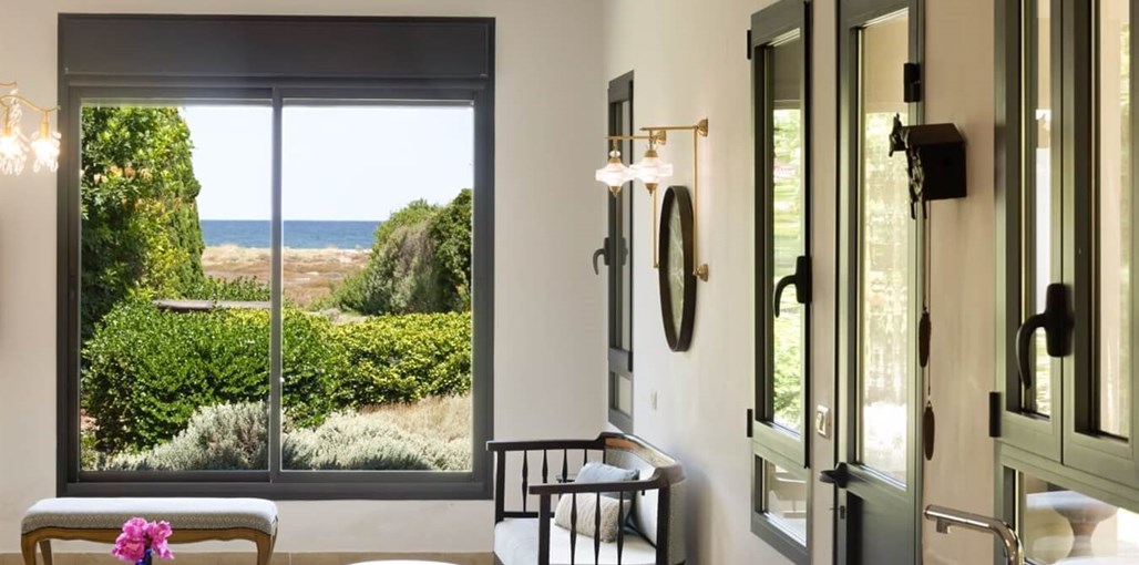 ימים - סוויטות על החוף נוף לים.jpg