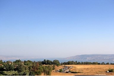 מבט לכנרת  - קמפינג 