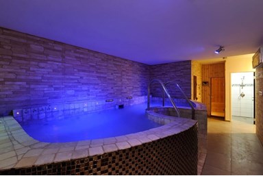 אחוזת נופים - הבריכה והנוף