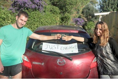 הבית של הליוס - ימי הולדת, הצעות נישואין ועוד